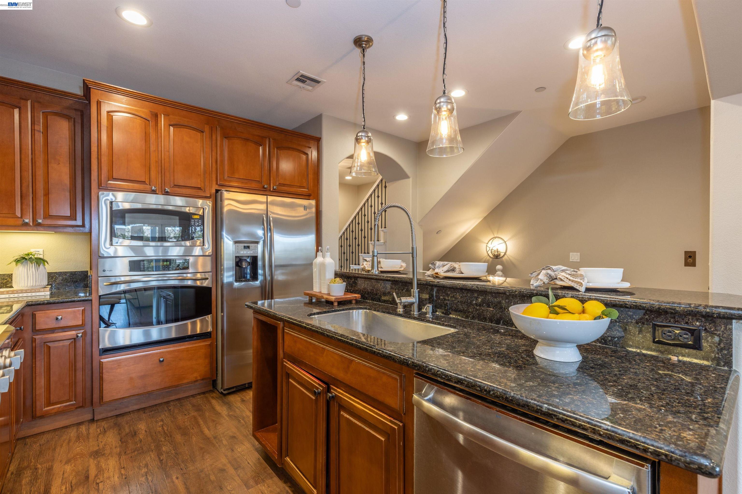 318 S Livermore Ave Unit: 104