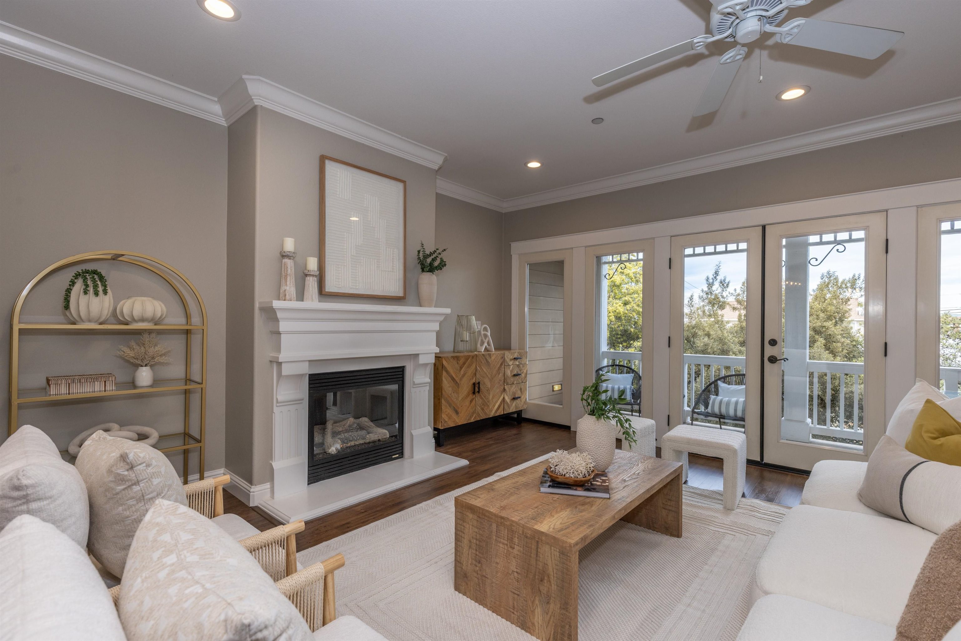 318 S Livermore Ave Unit: 104