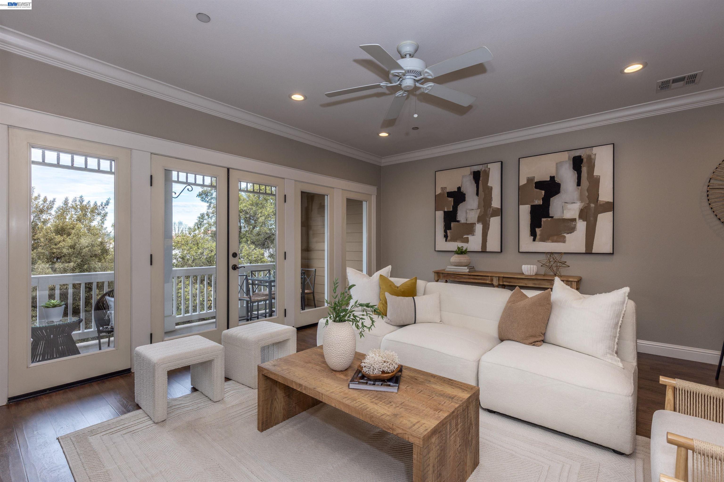 318 S Livermore Ave Unit: 104