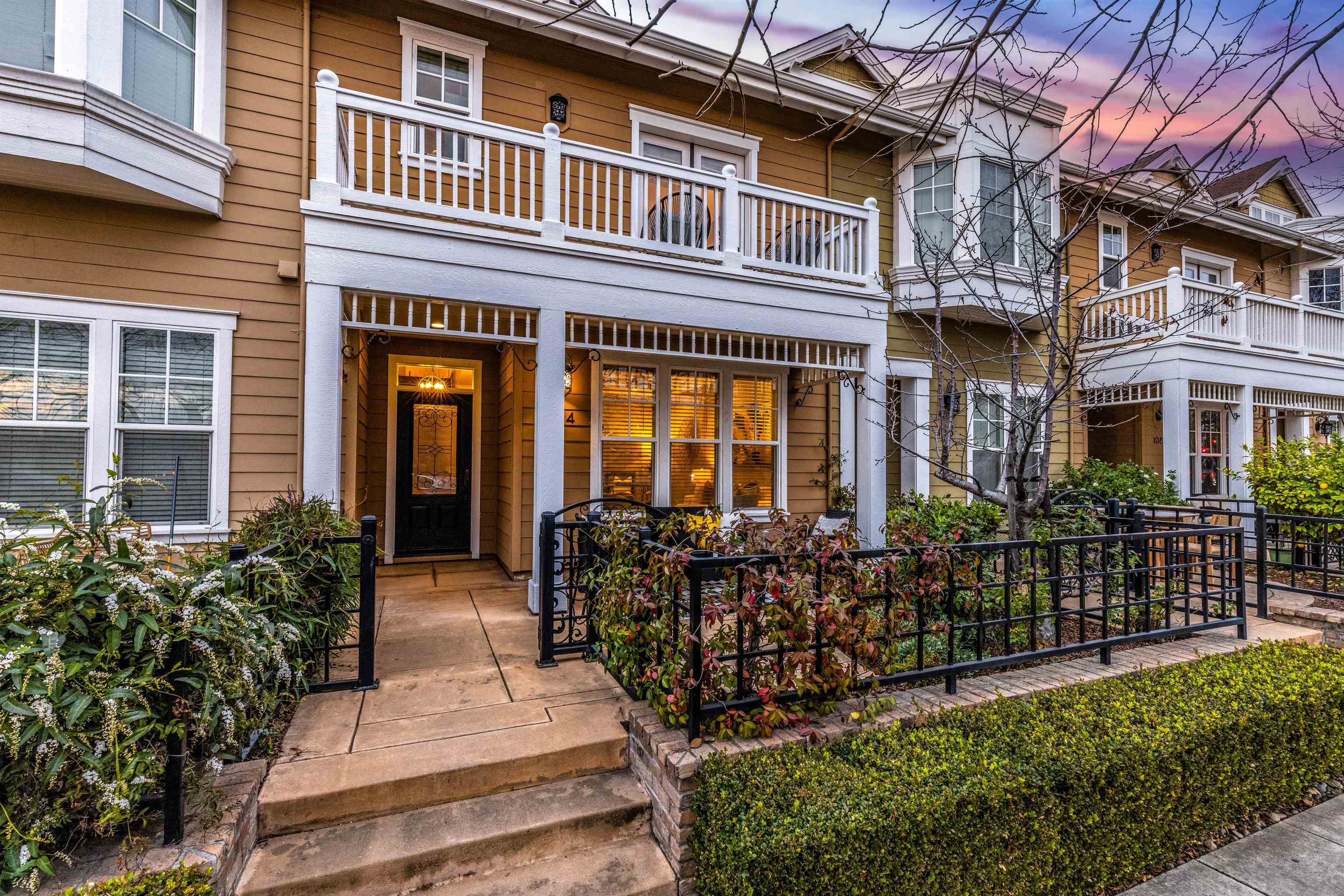 318 S Livermore Ave Unit: 104