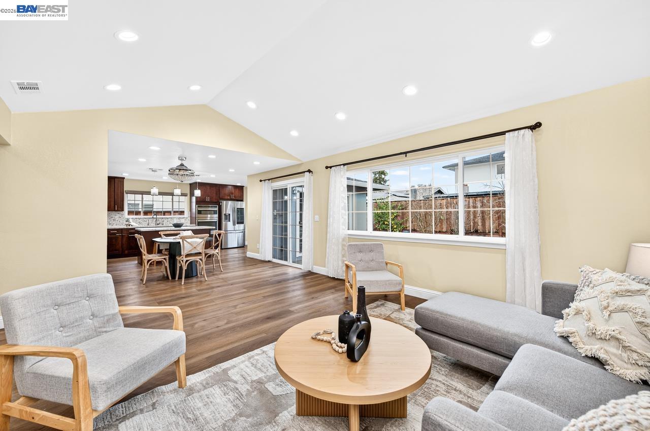 575 Bell Ave