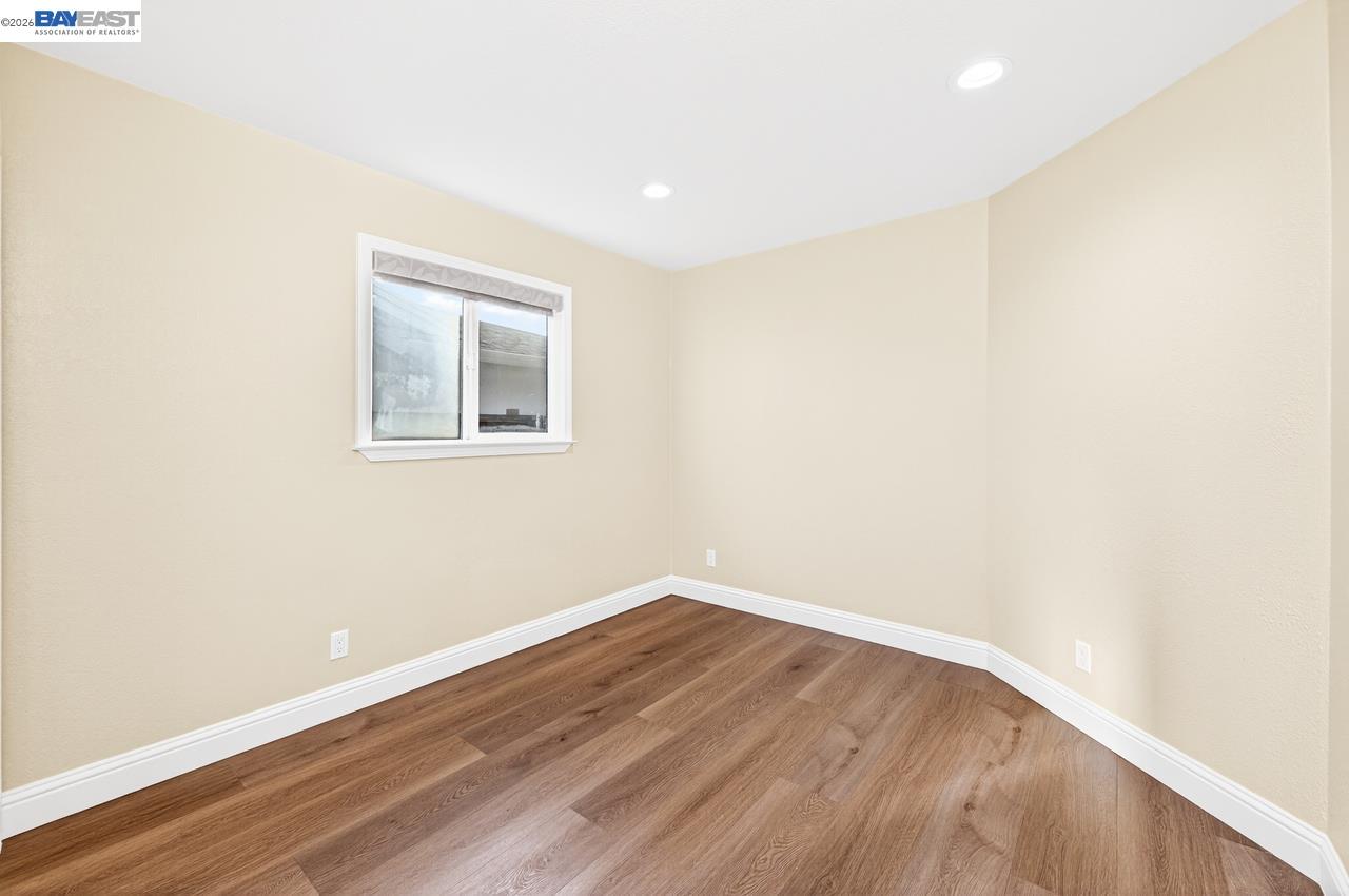 575 Bell Ave
