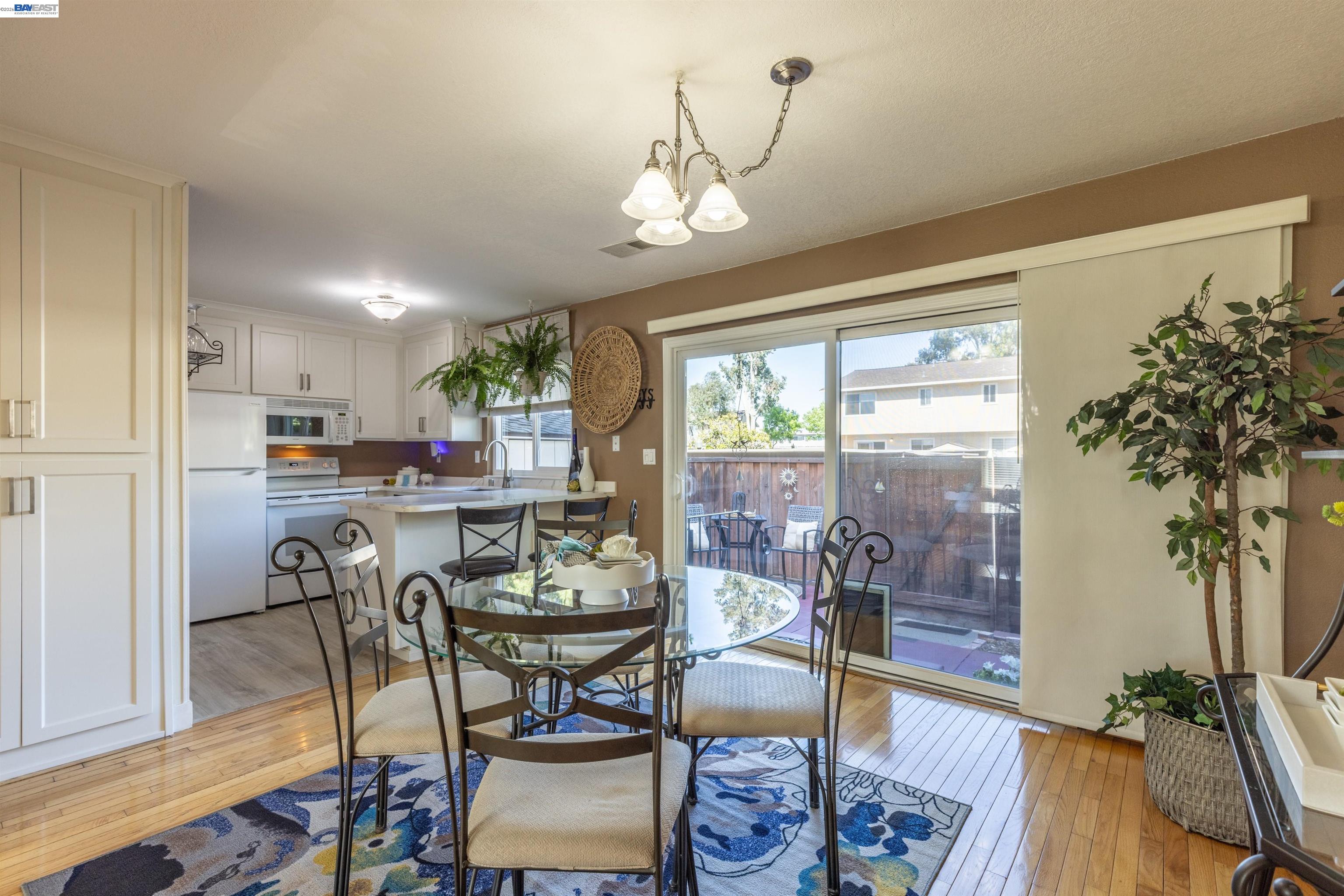 3734 Carrigan Cmn