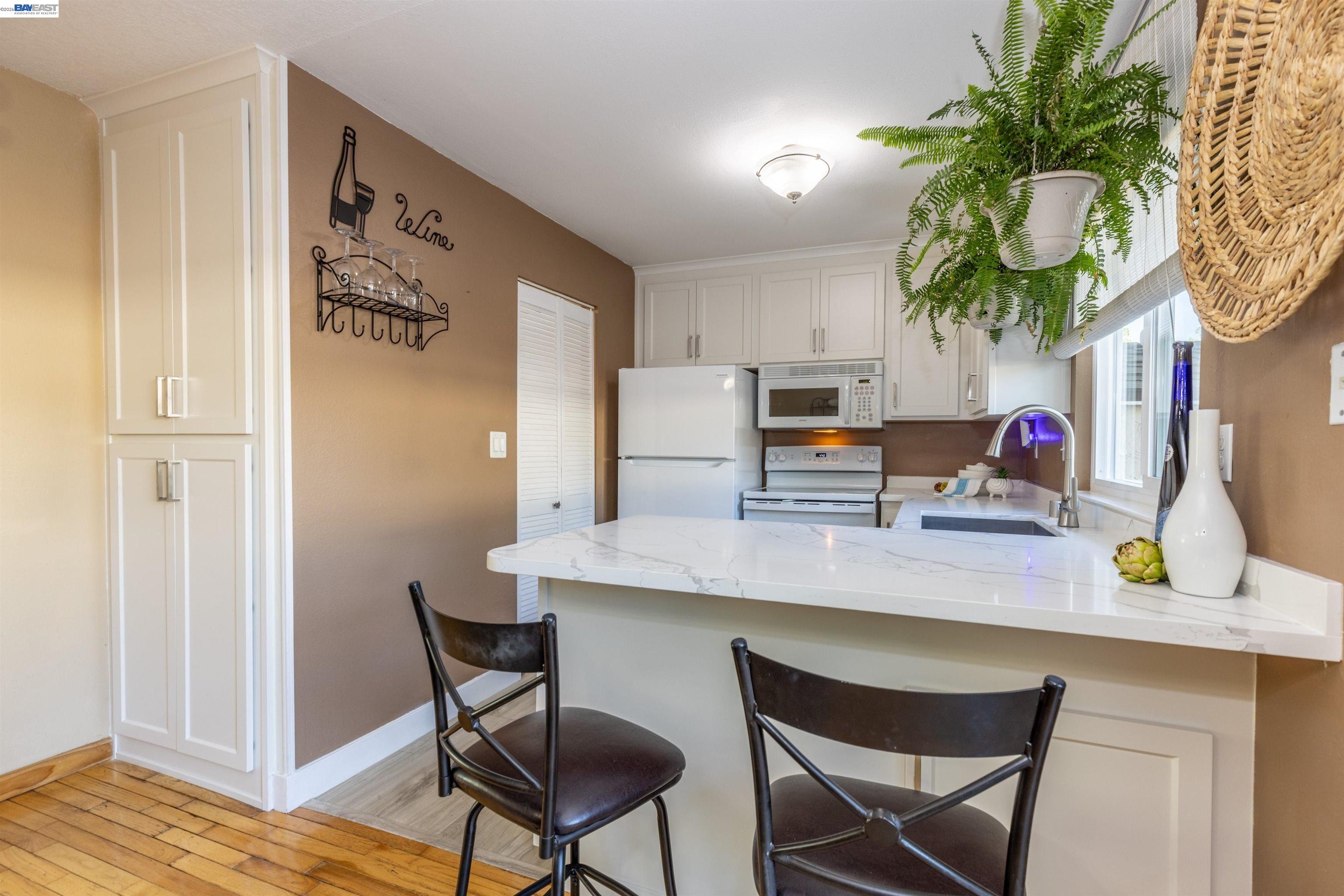 3734 Carrigan Cmn