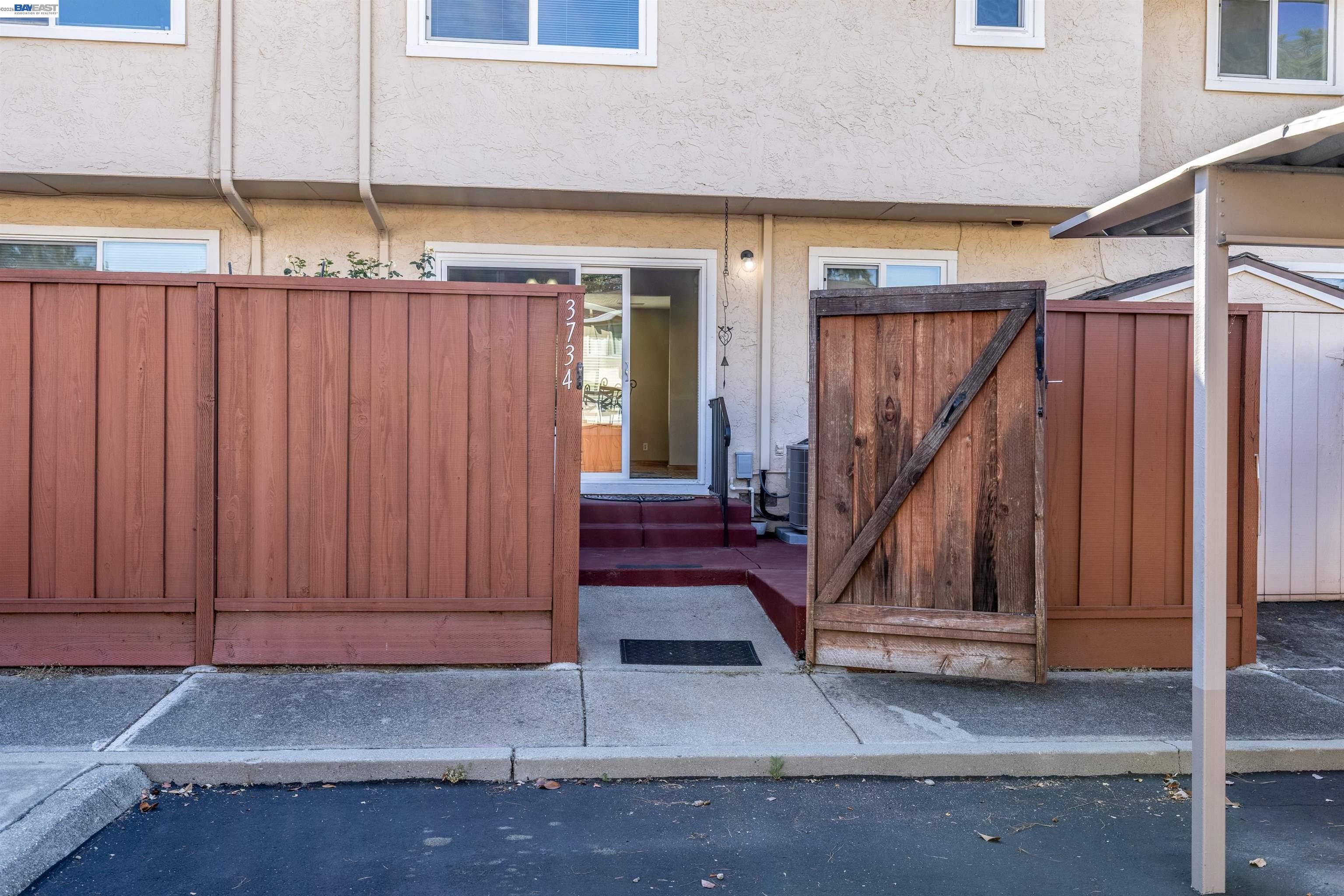 3734 Carrigan Cmn