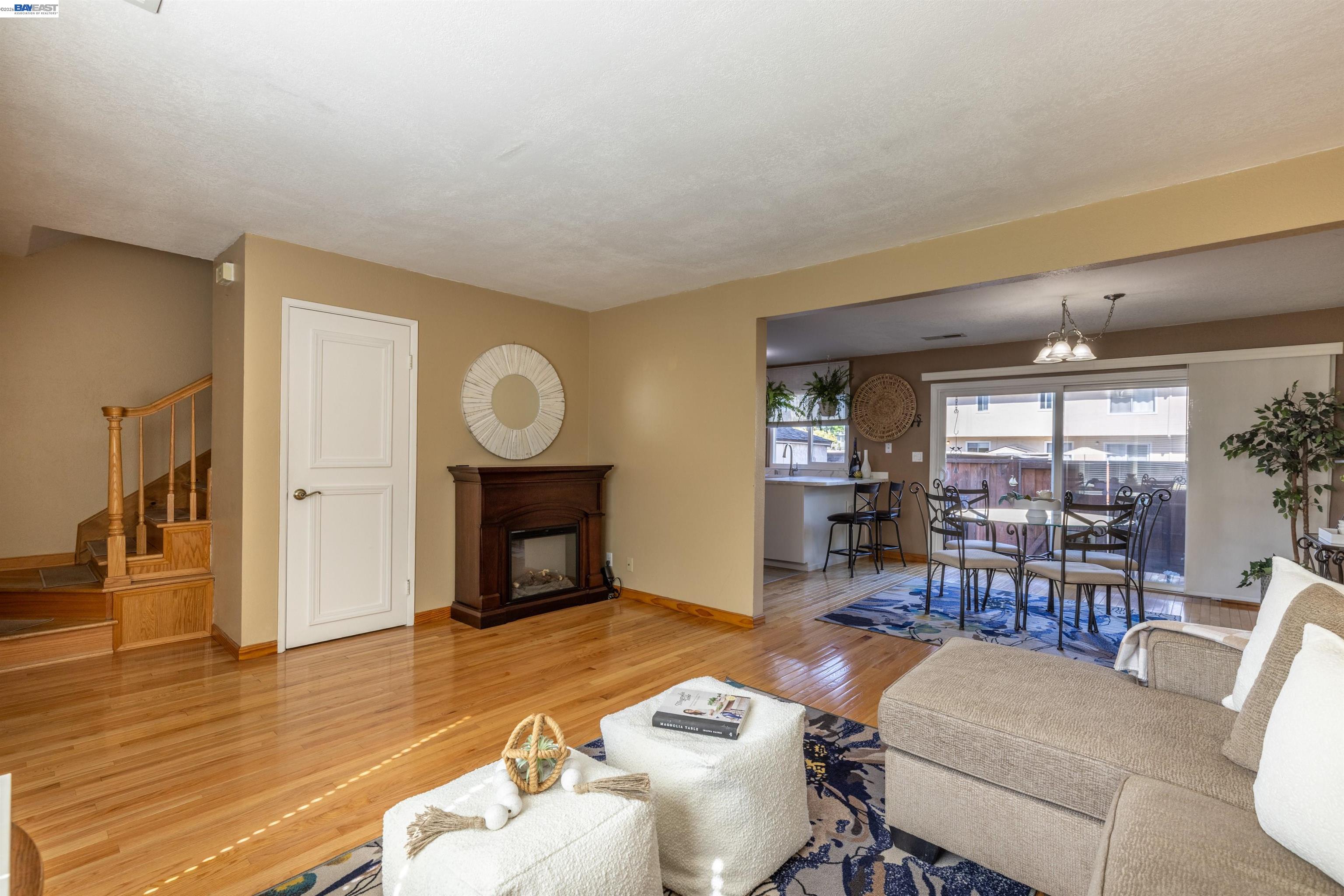 3734 Carrigan Cmn