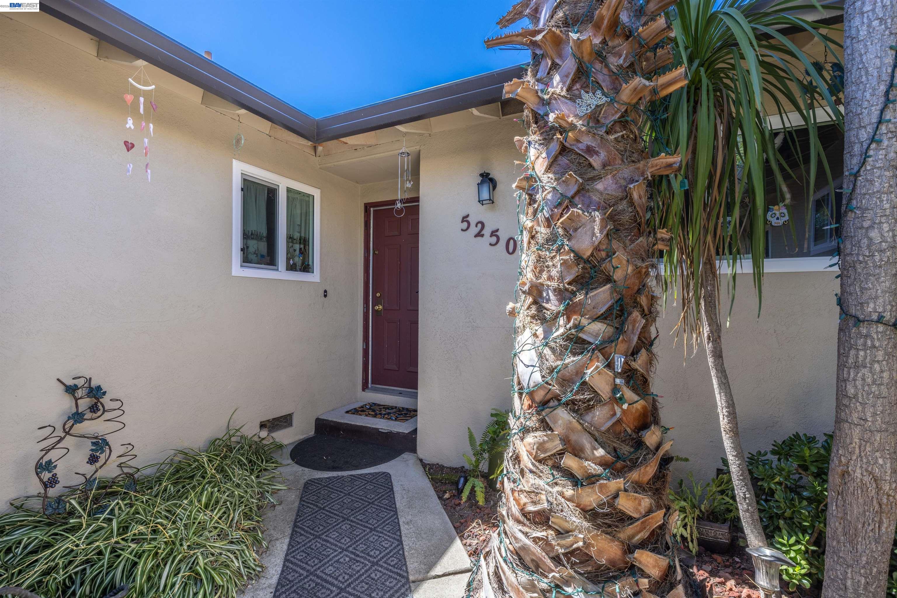 5252 Norma Way