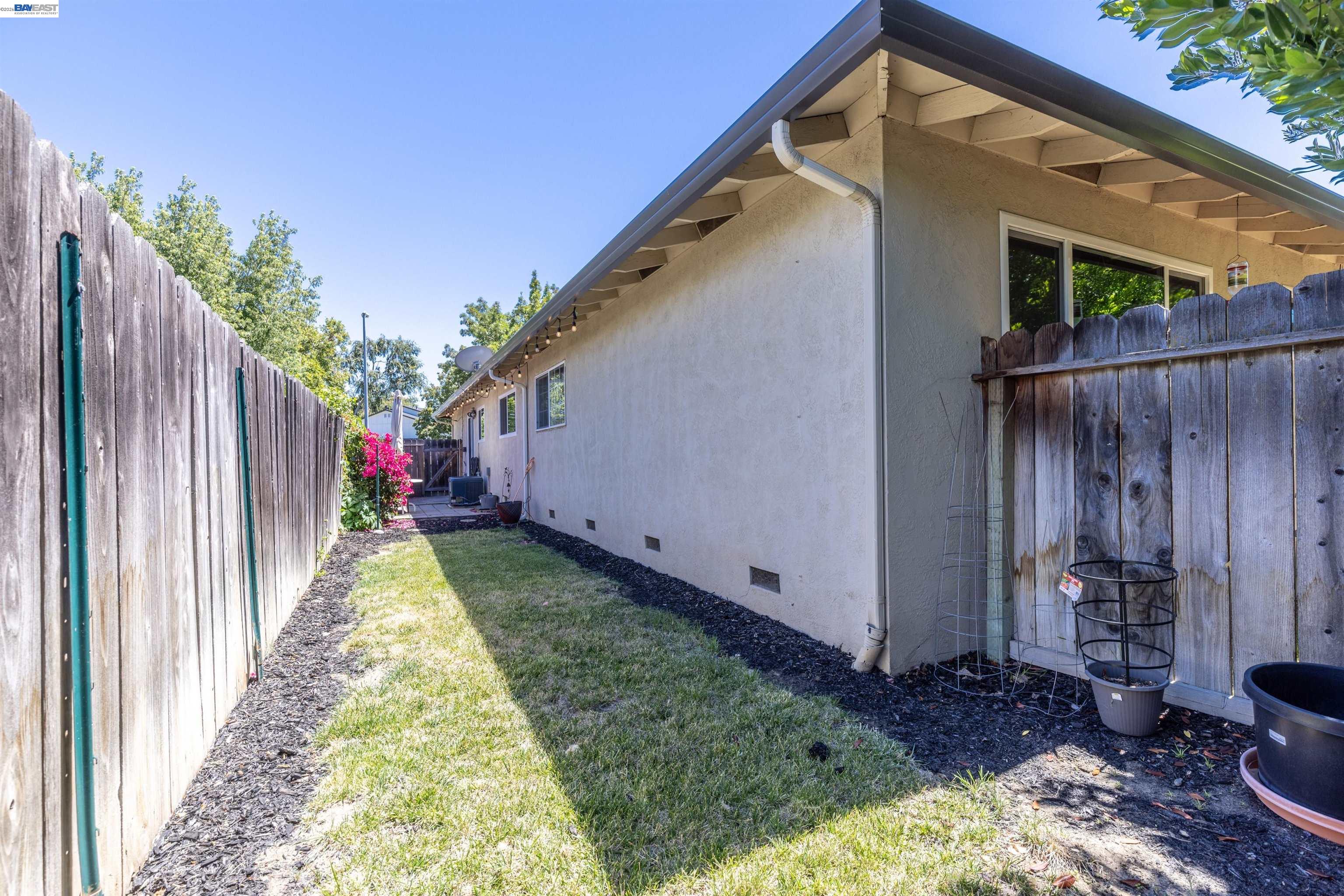 5252 Norma Way