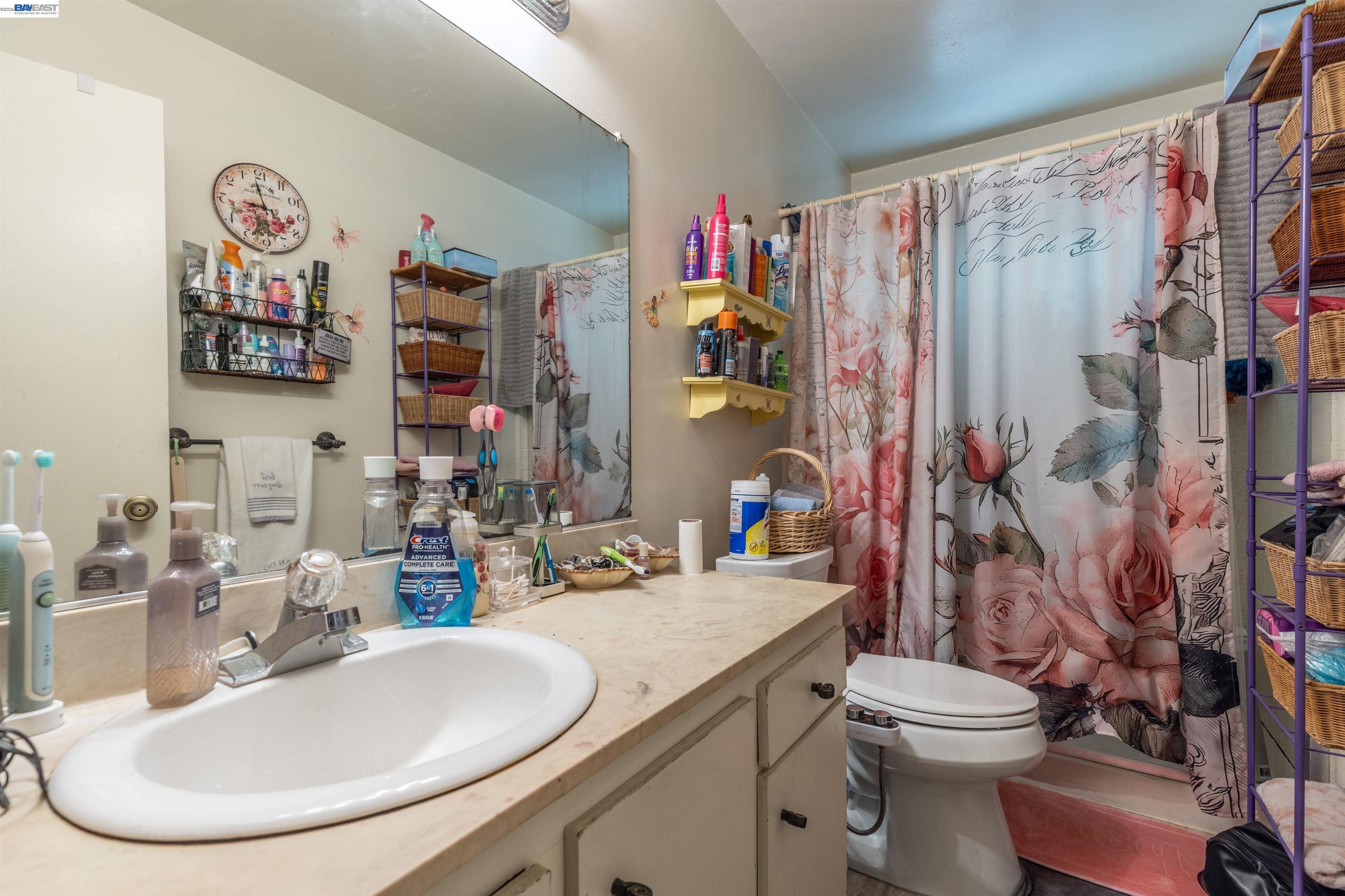 5252 Norma Way
