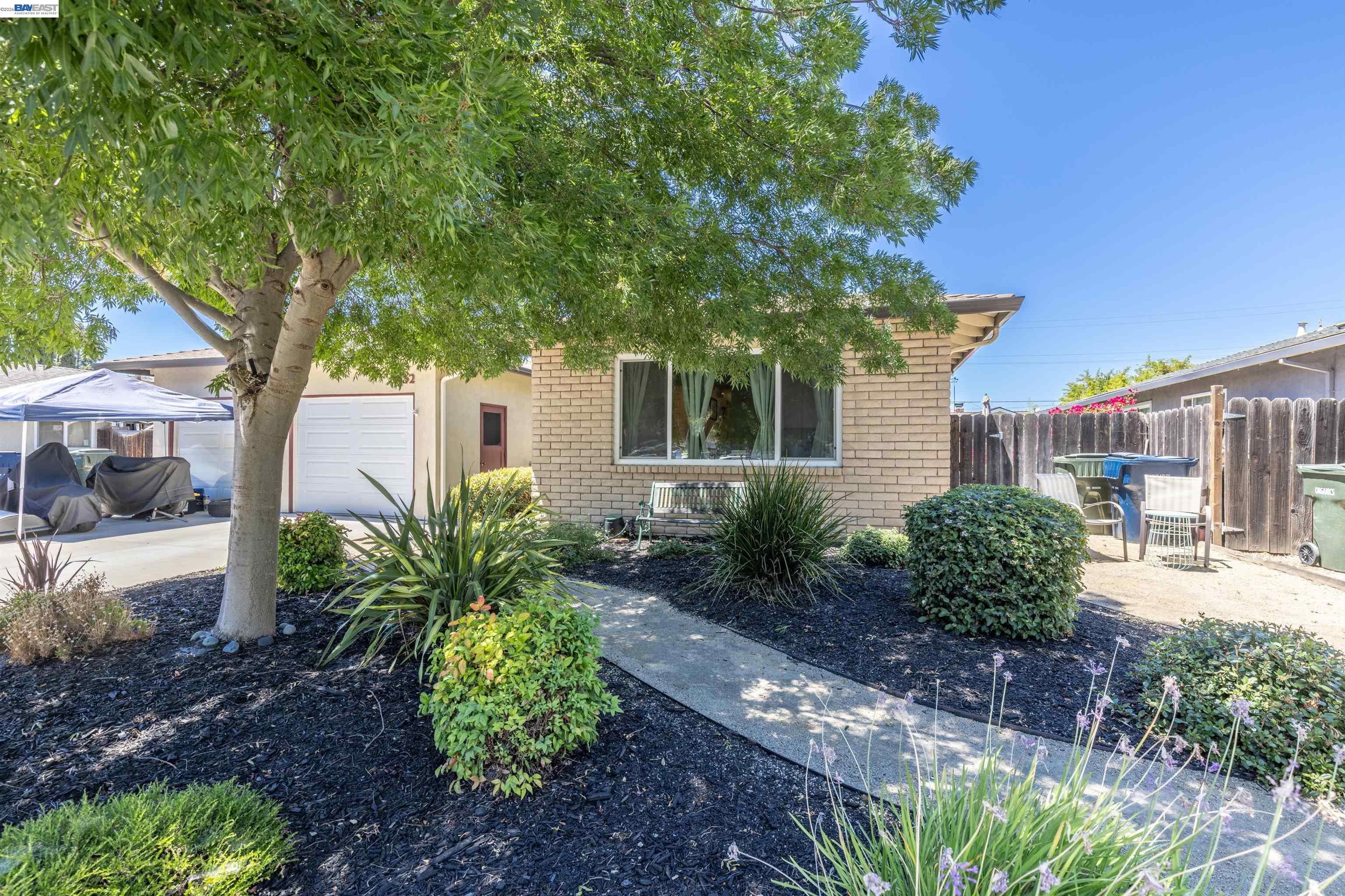 5252 Norma Way