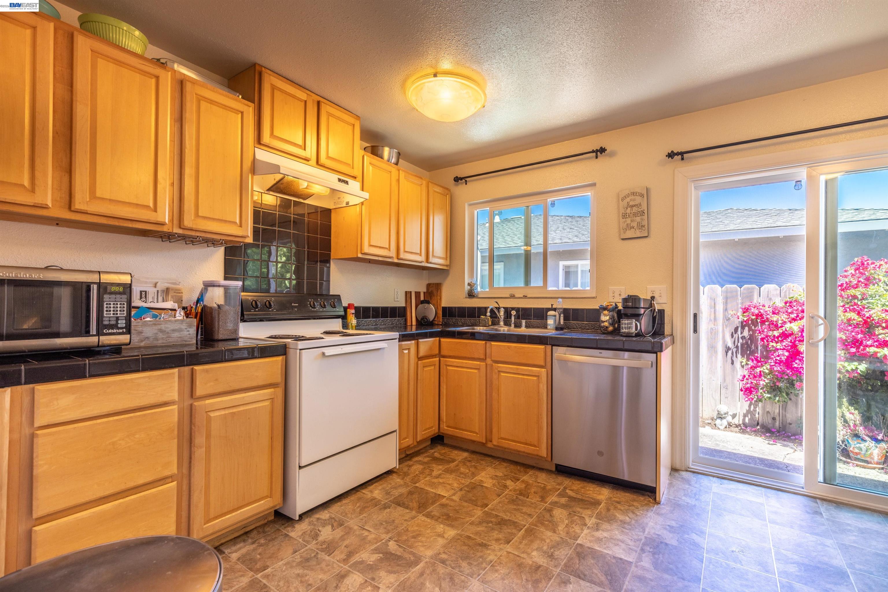 5252 Norma Way