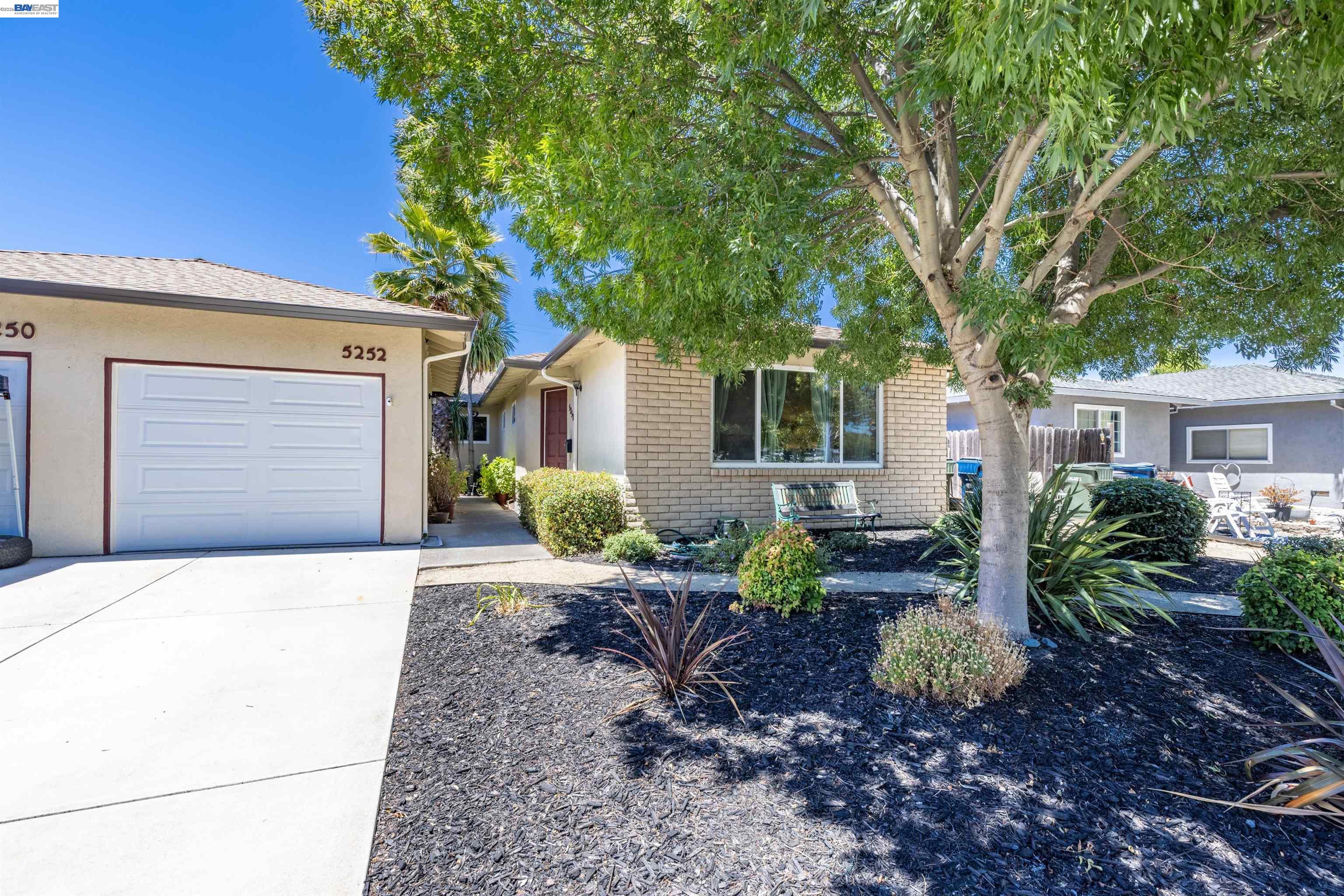 5252 Norma Way