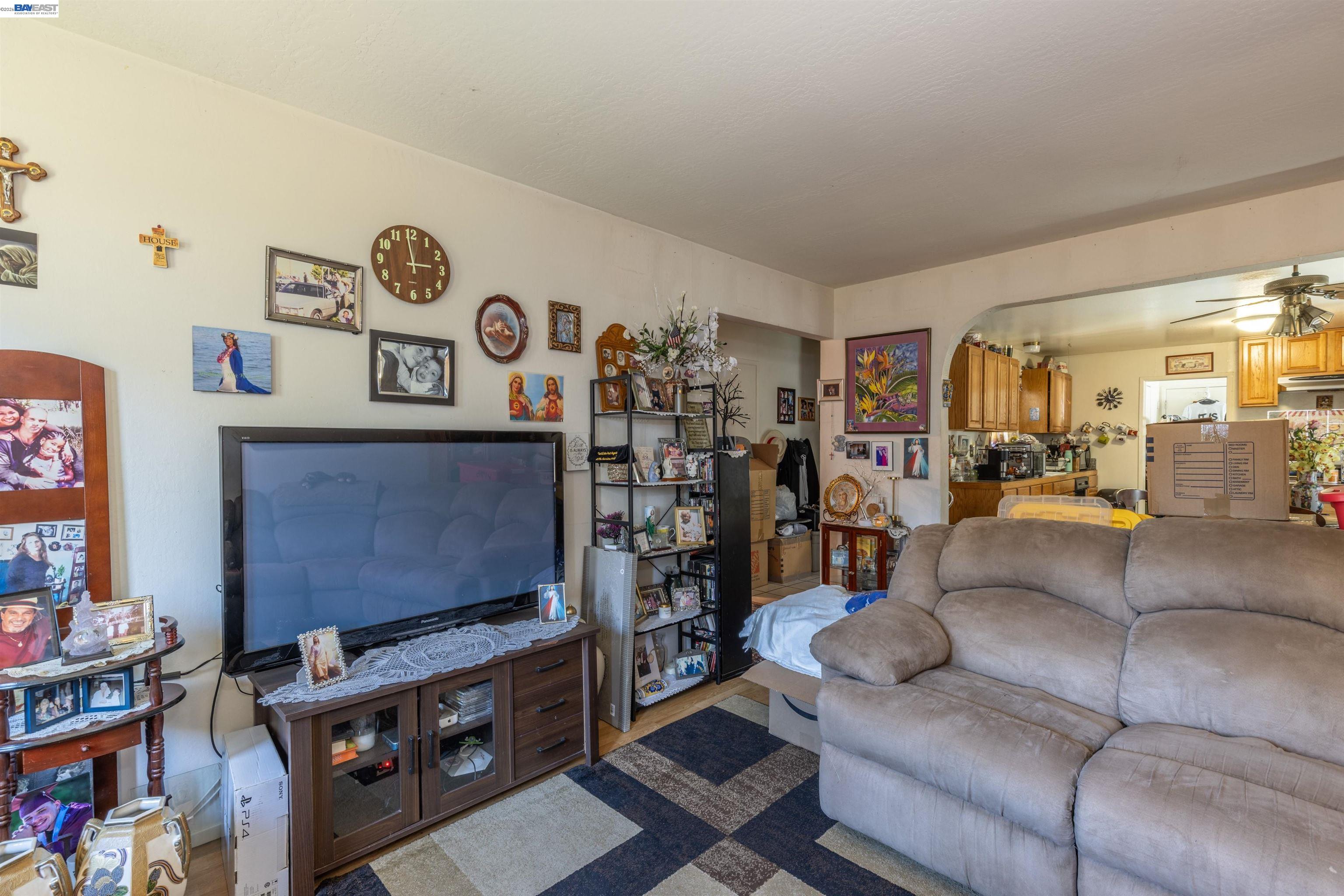 5252 Norma Way