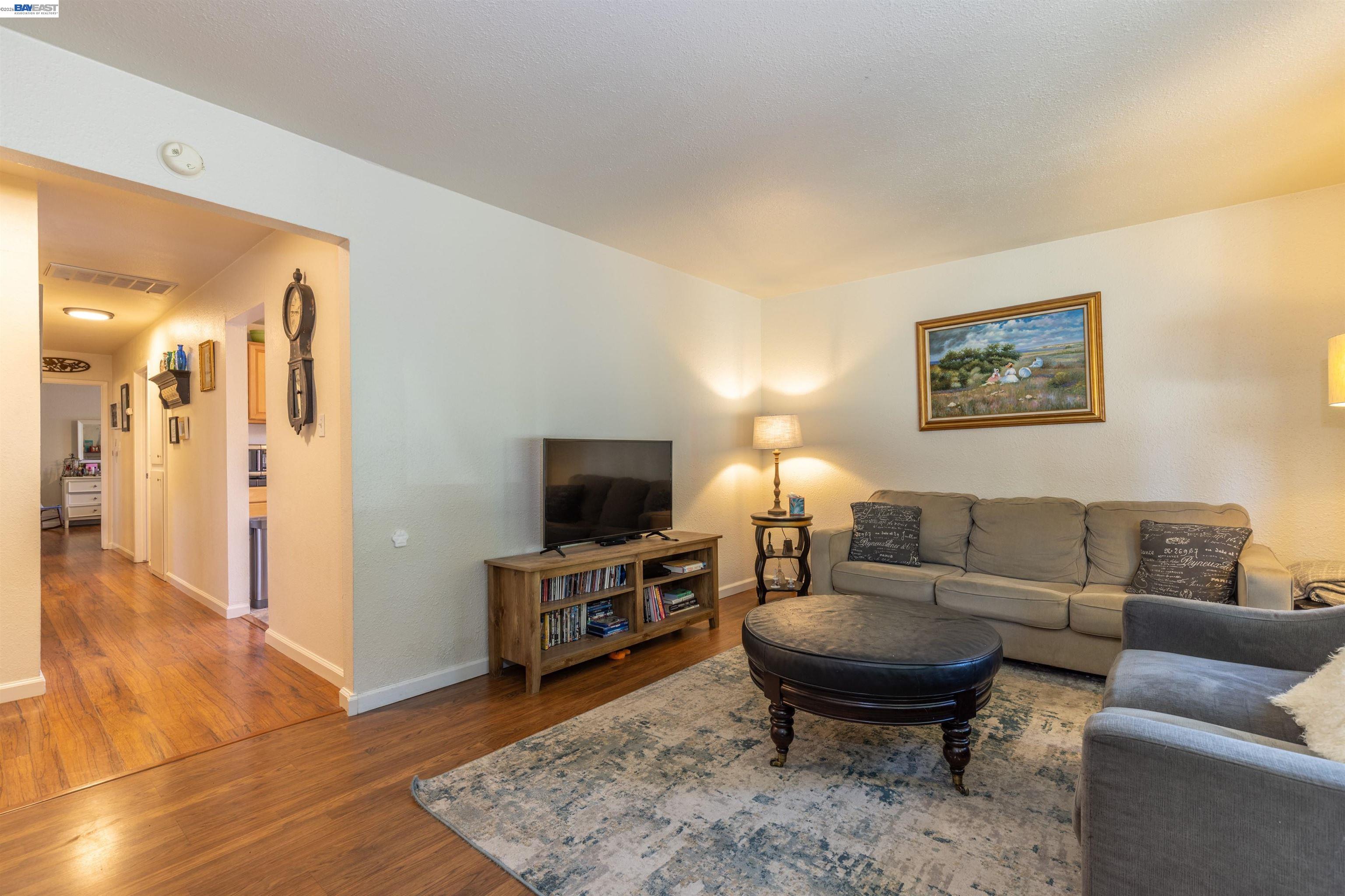 5252 Norma Way