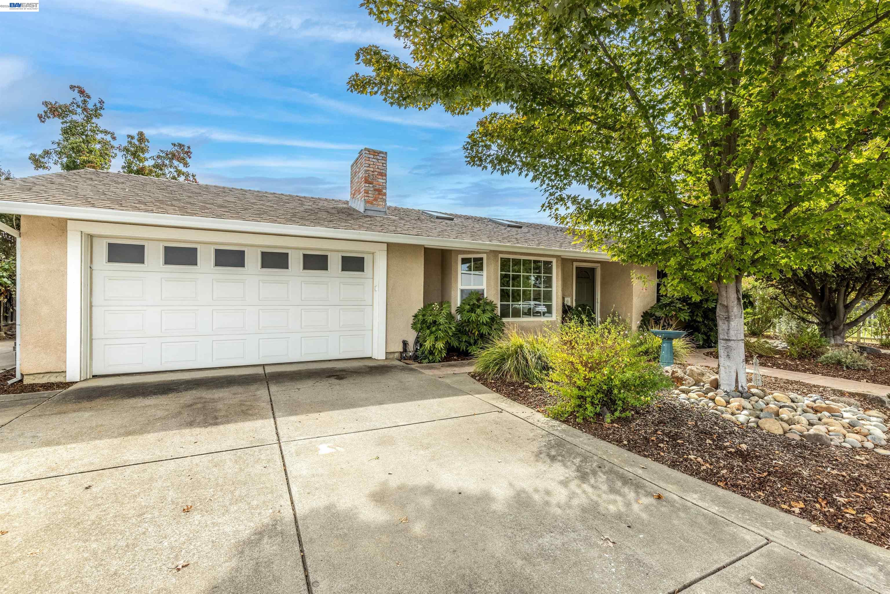 749 Orion Way