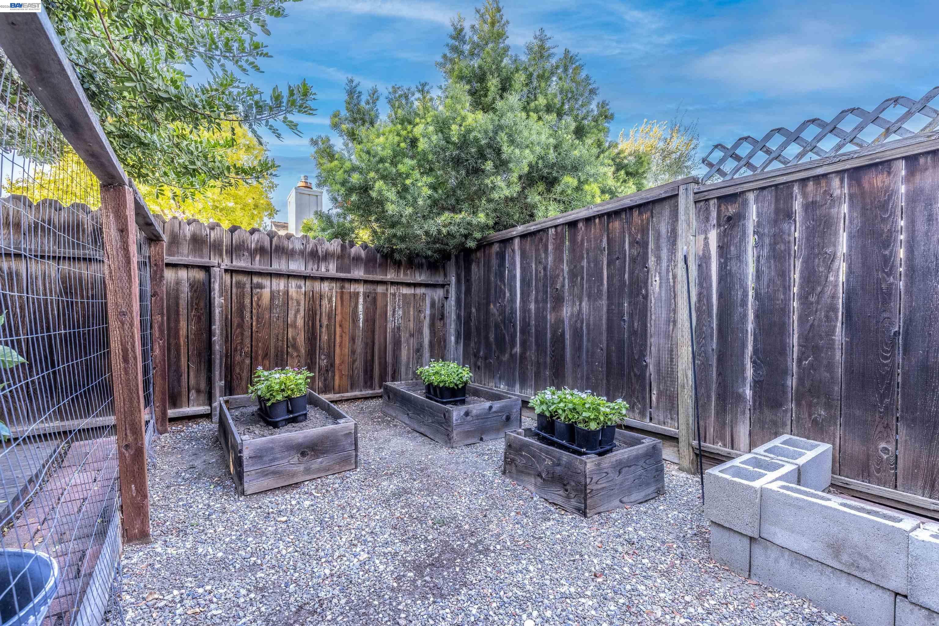 5416 Moonflower Way