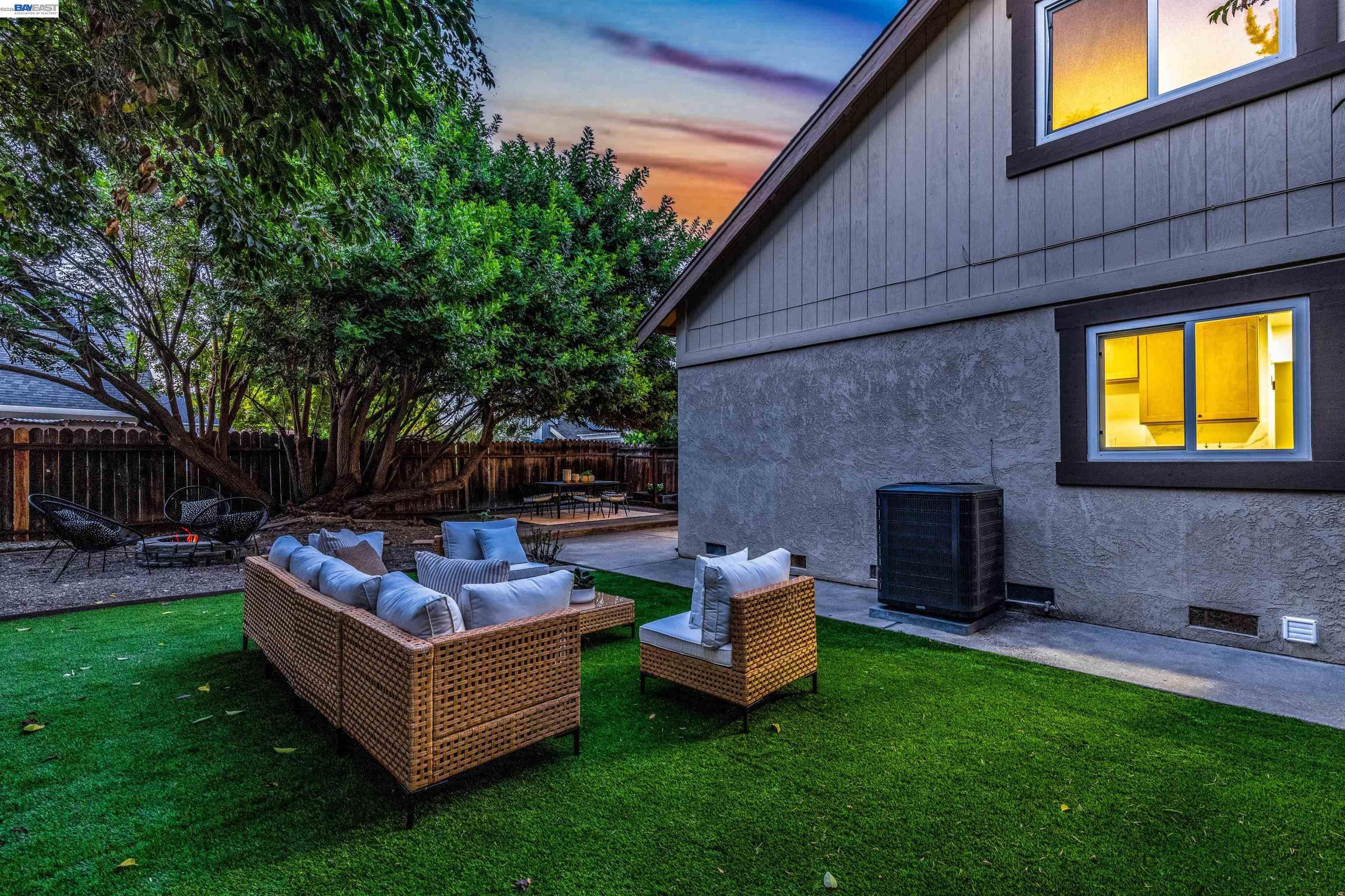 5416 Moonflower Way