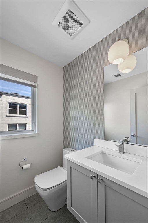 214 Marginal St # 2