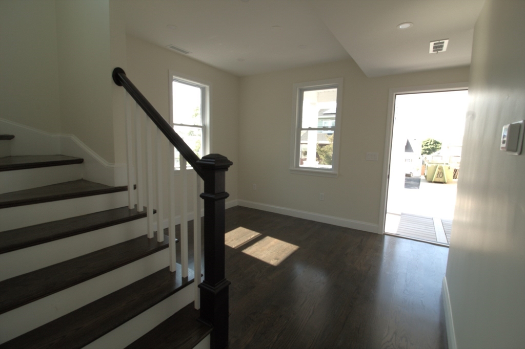 57 Windsor St