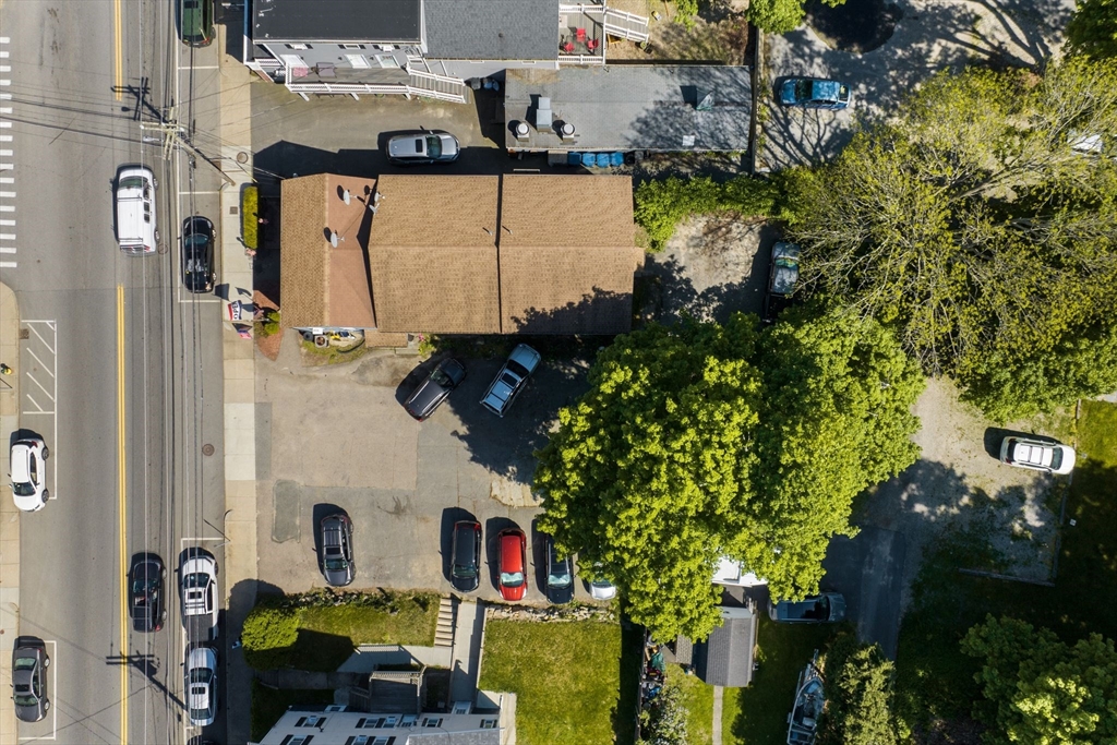 85 Sandwich St