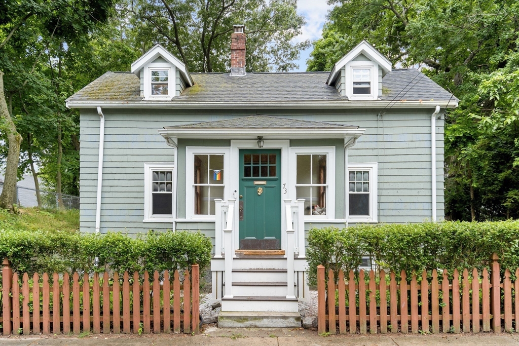 73 Mount Hope St
