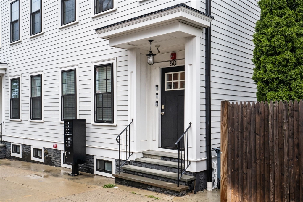 50 L St # 6