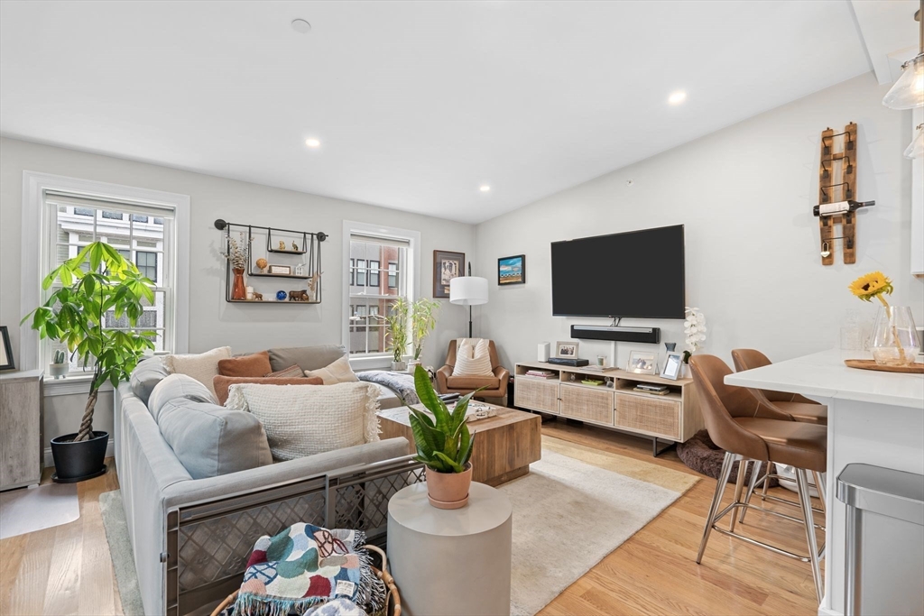 50 L St # 6