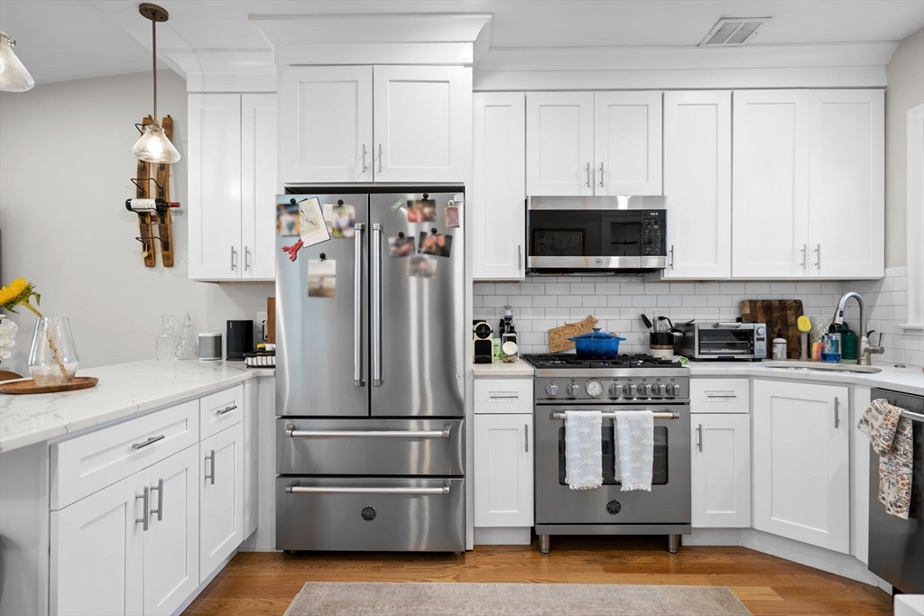 50 L St # 6