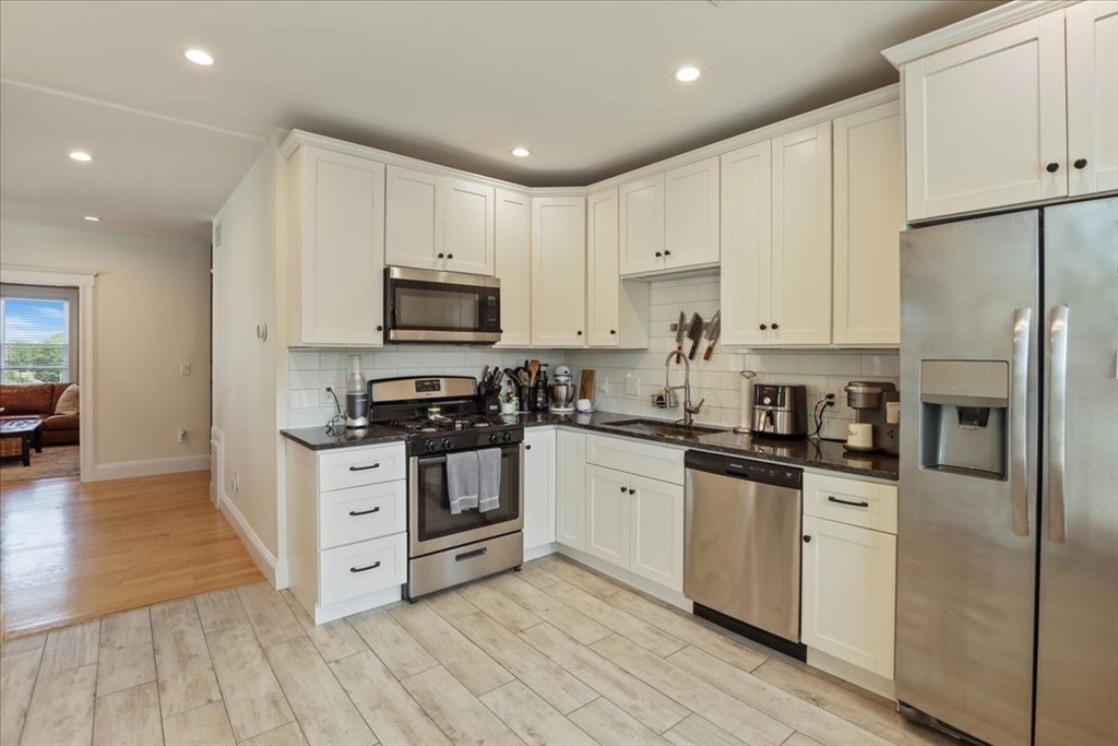 461 Ashmont # 3