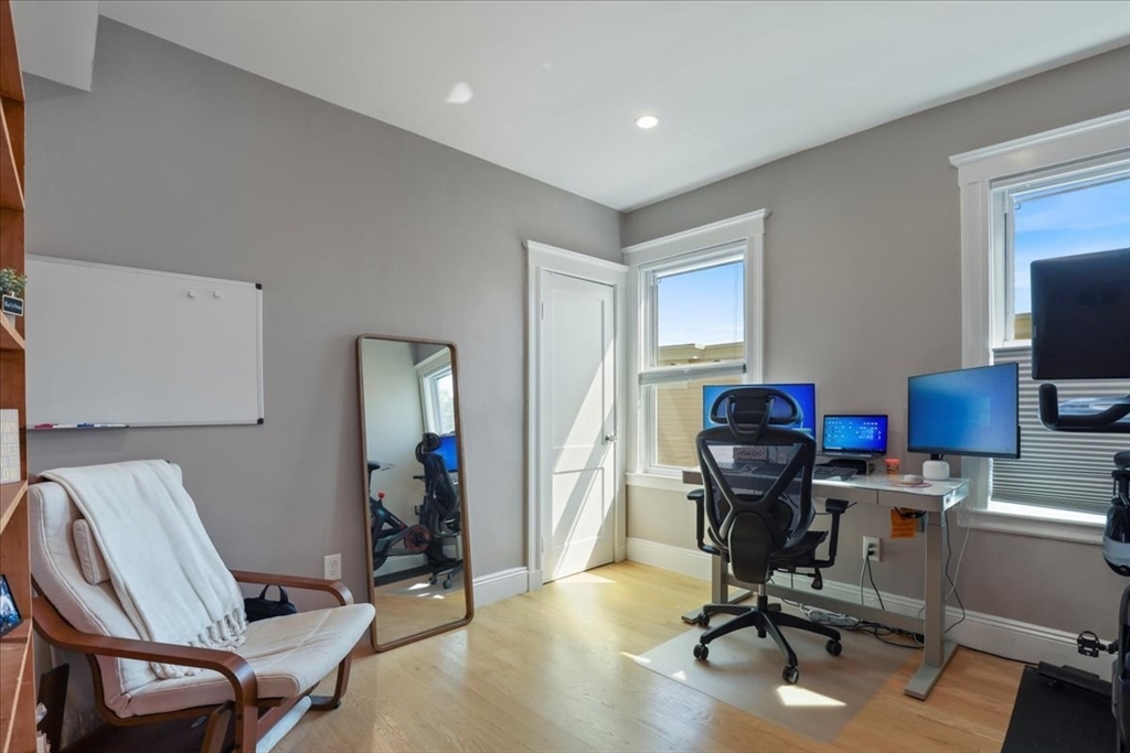461 Ashmont # 3