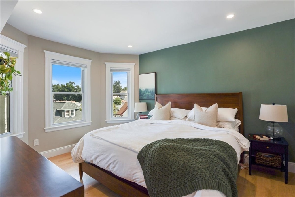 461 Ashmont # 3