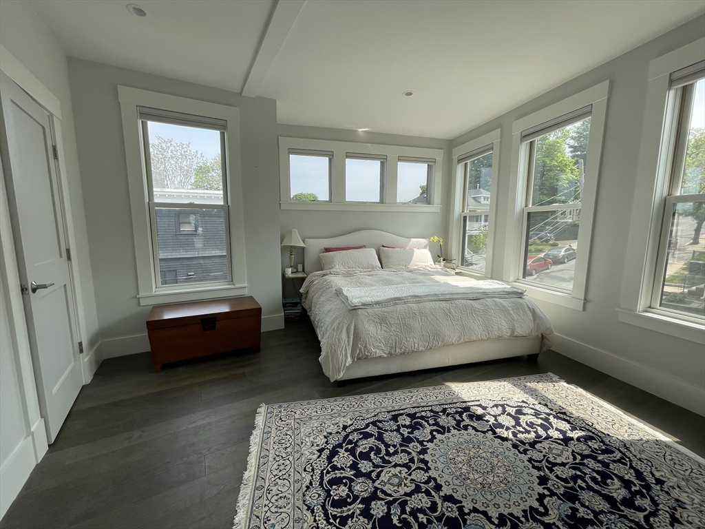 125 Stoughton St # 5