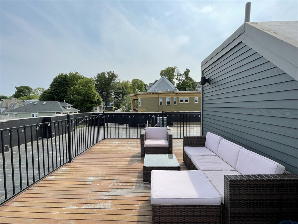 125 Stoughton St # 5