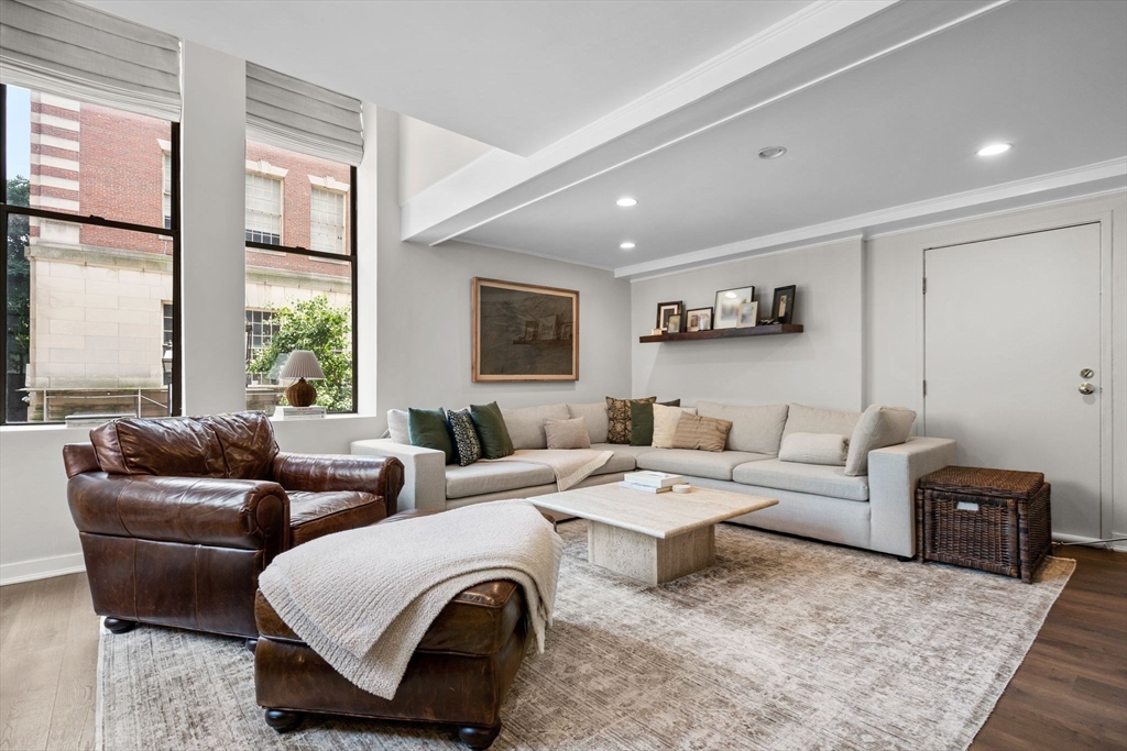 9 Appleton St # 102