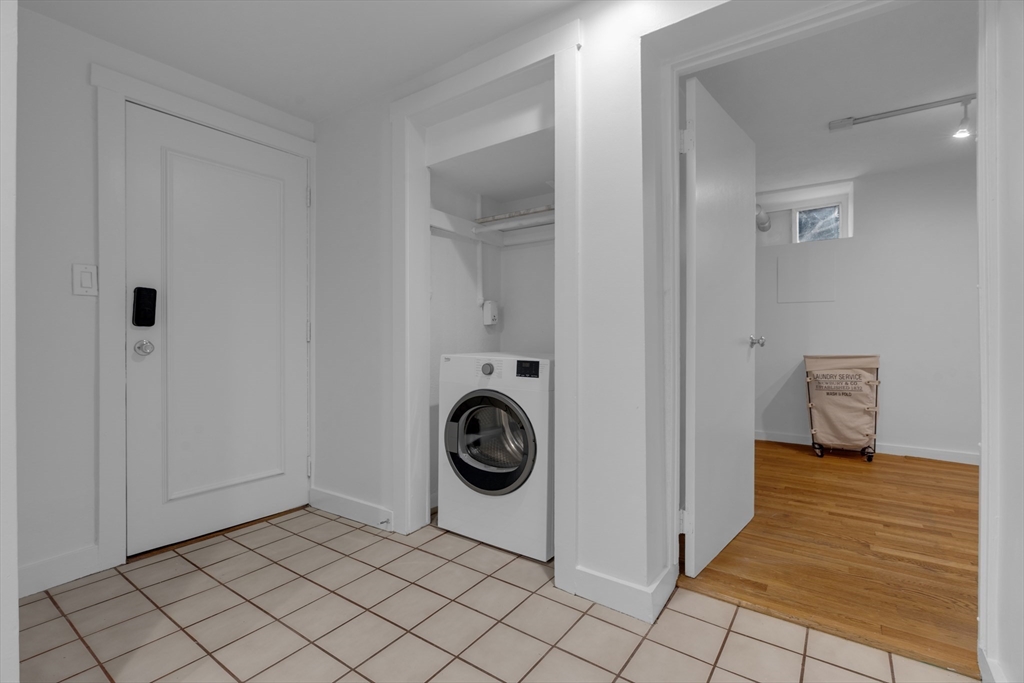 145 Chiswick Rd # 8