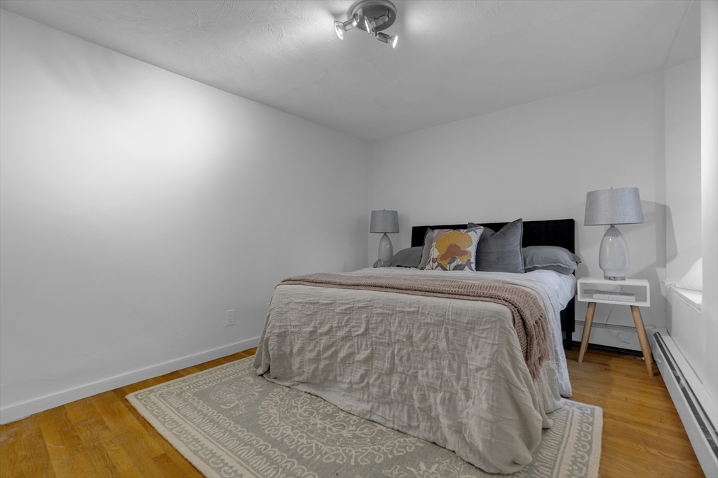 145 Chiswick Rd # 8