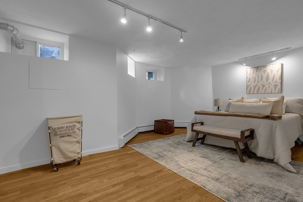 145 Chiswick Rd # 8