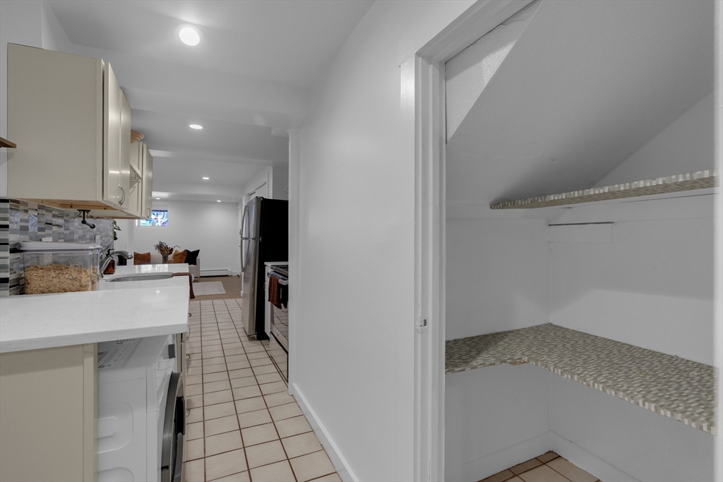 145 Chiswick Rd # 8