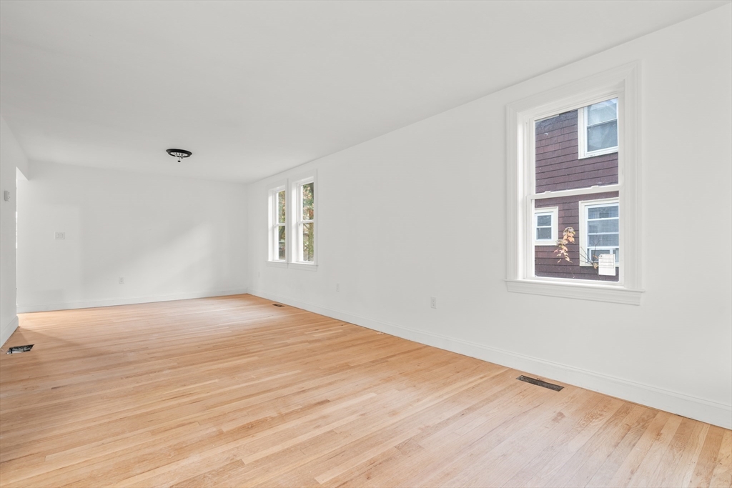 17-19 Linwood Ave # 19
