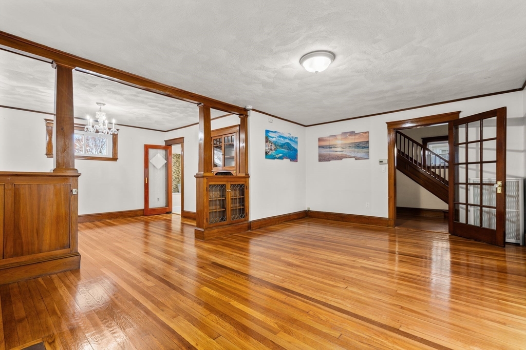 27 Taylor St