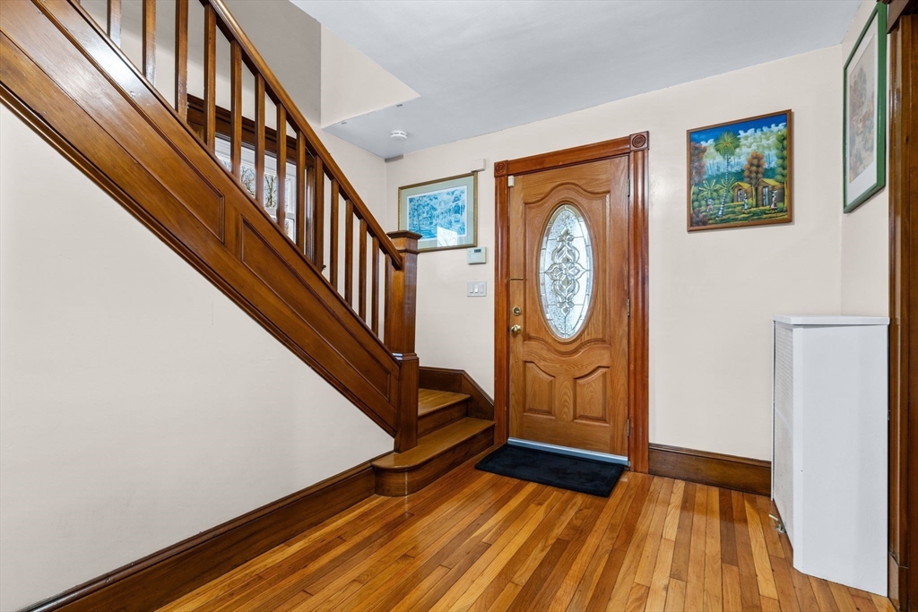 27 Taylor St