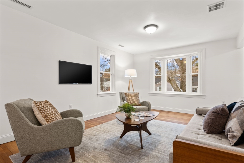 19 Linwood Ave # 19