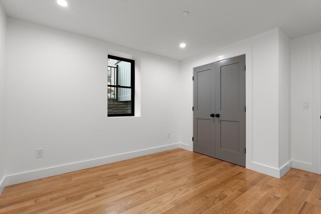 92 Alexander # 4