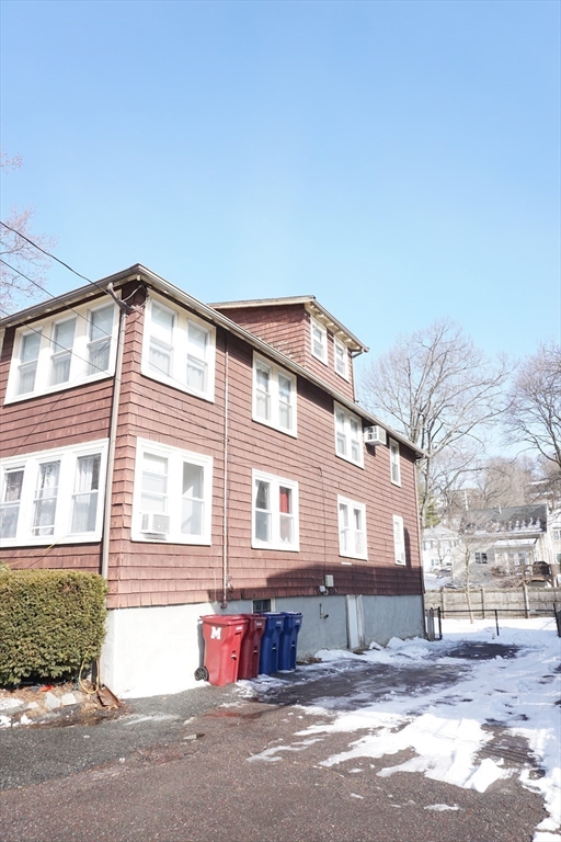 13-15 Linwood Ave