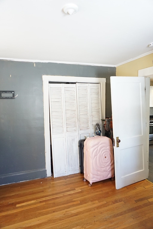 13-15 Linwood Ave