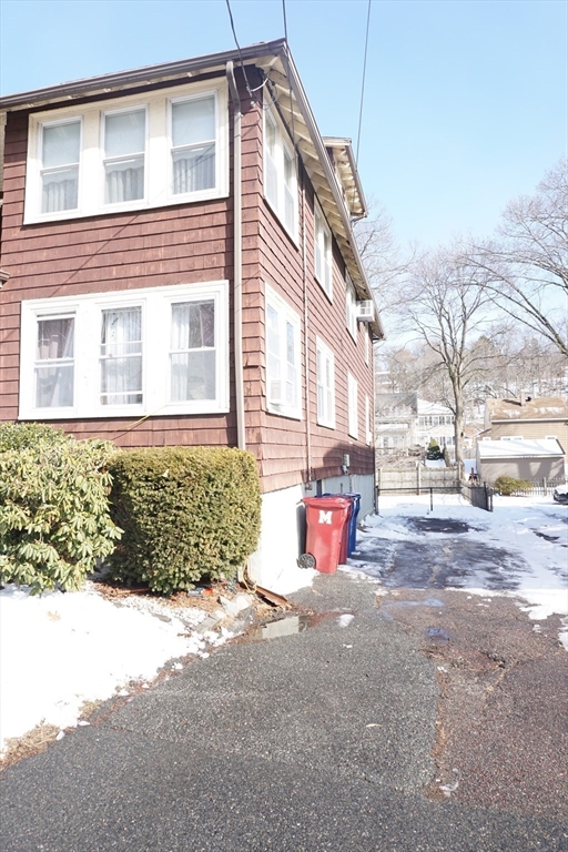 13-15 Linwood Ave