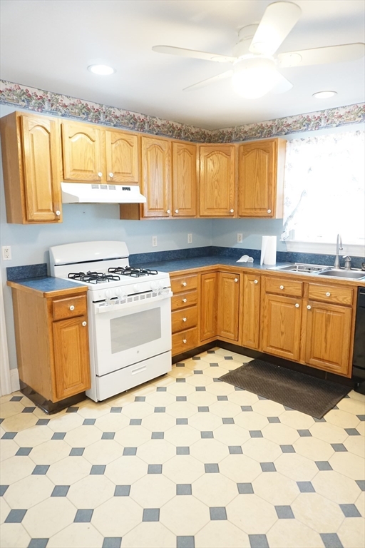 13-15 Linwood Ave