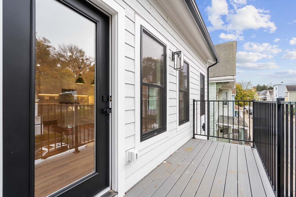 92 Alexander St # 3