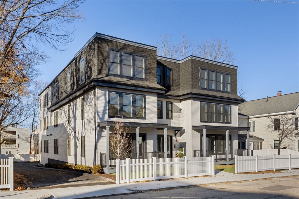 18-20 Parkman St # 1