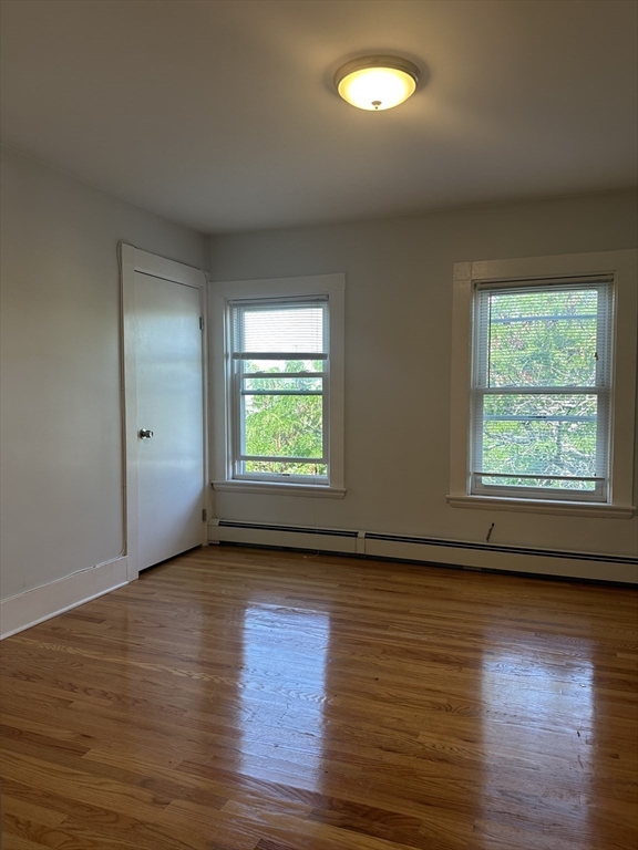 34 Penn St Unit: 2/F